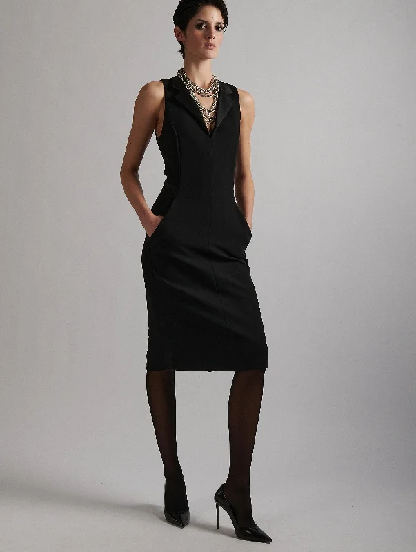 Wool Dresses for Warmth -Sleeveless smoking dress in black crepe