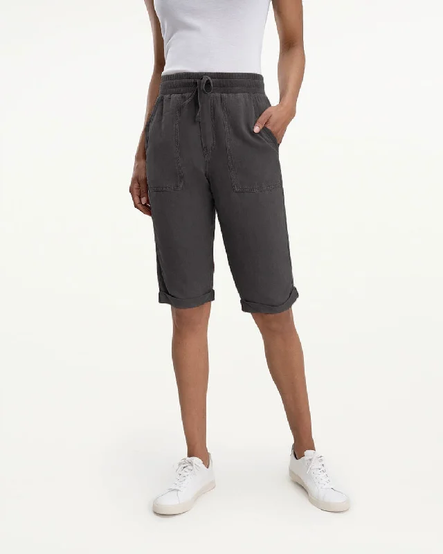 Best shorts for camping with durable fabrics and multiple pockets for convenience-Alder Bermuda Shorts