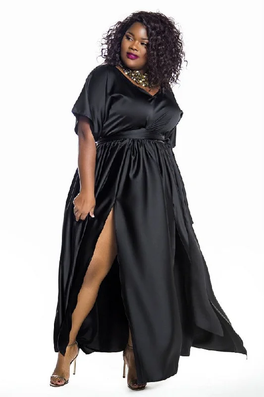 Geometric Dresses for Modern -Black Bat Sleeved Maxi Dress- JIBRI