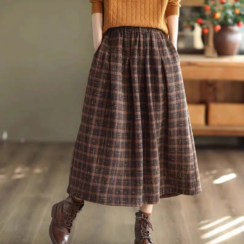 Luxury skirts with intricate embroidery accents -Autumn Casual Loose A-Line Plaid Skirt