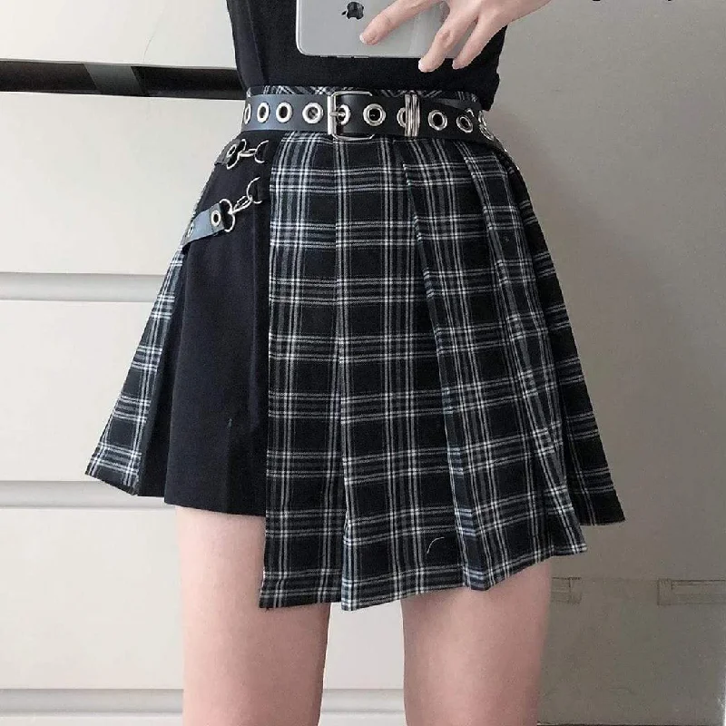 Patterned skirts with bold stripe accents -Women's Tartan Pleated Punk Skirt