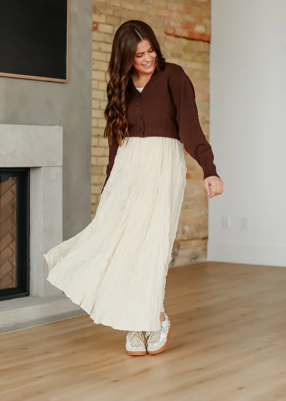 Flowy floral skirts for springtime elegance -Natalie Crinkle Cream Maxi Skirt